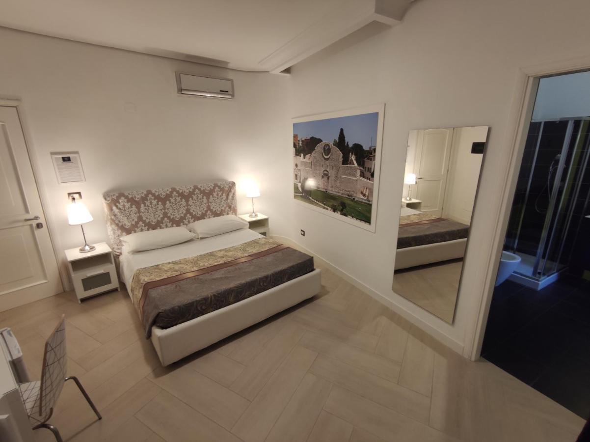 Sami Luxury Rooms 3 8 0 7 9 4 9 2 5 3 Syracuse Esterno foto